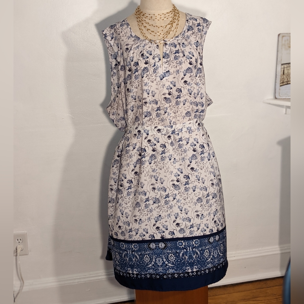 Vintage Plus Sized Moon Belted Floral Dress